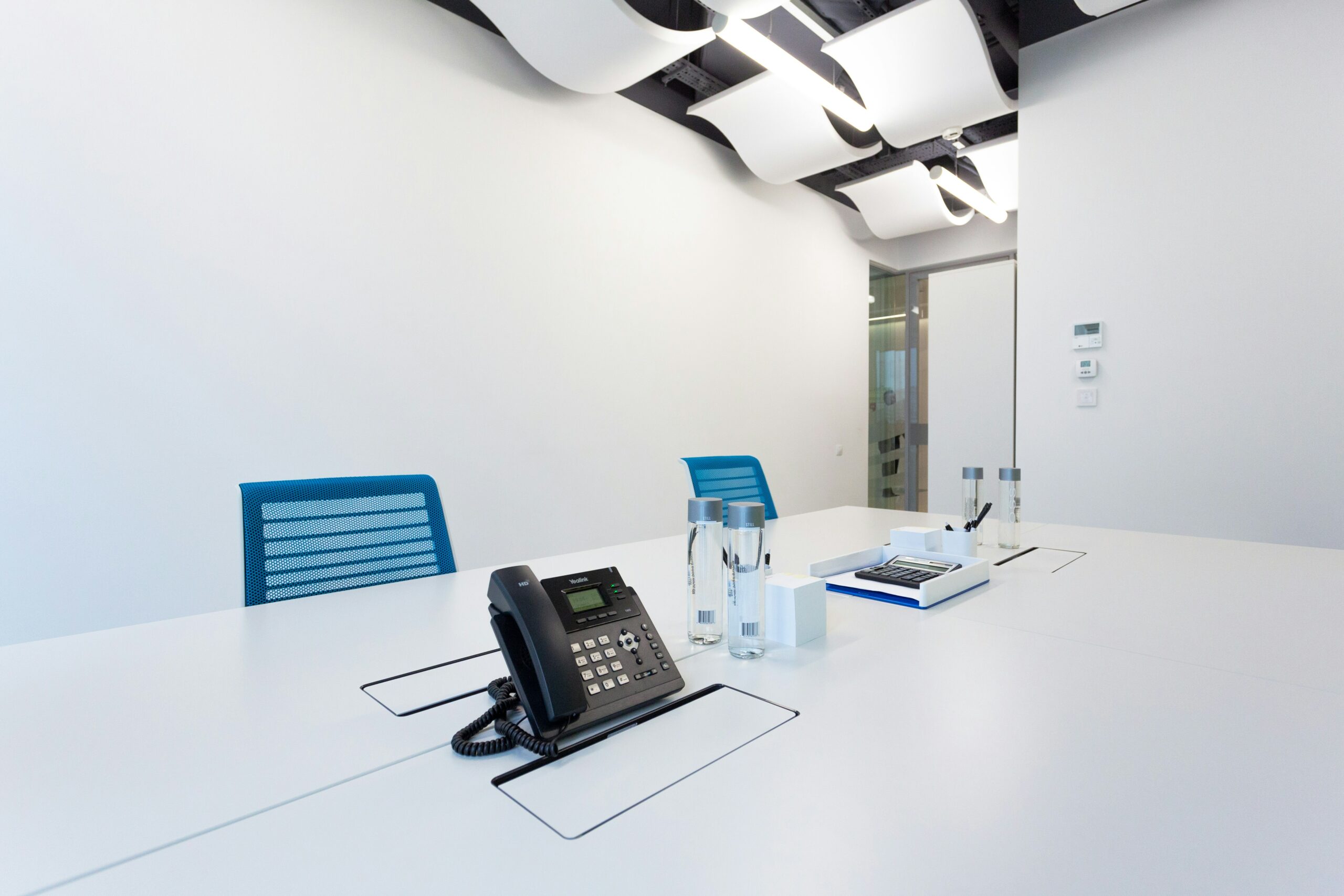 Téléphone IP professionnel Yealink pour standard téléphonique virtuel